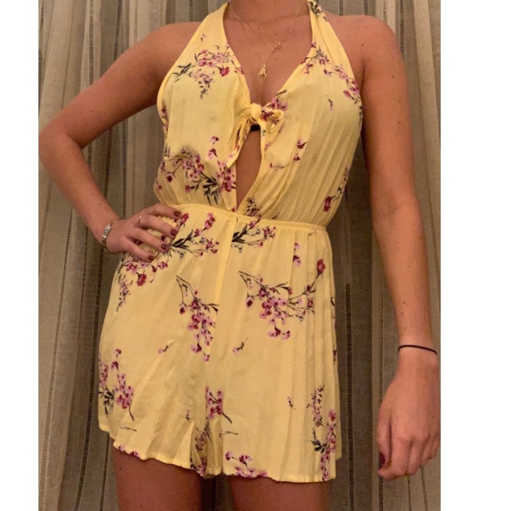 ☀️Kendal & Kylie Summer Romper☀️